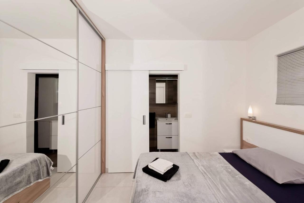 Apartment White Pearl Ražanac Exterior foto